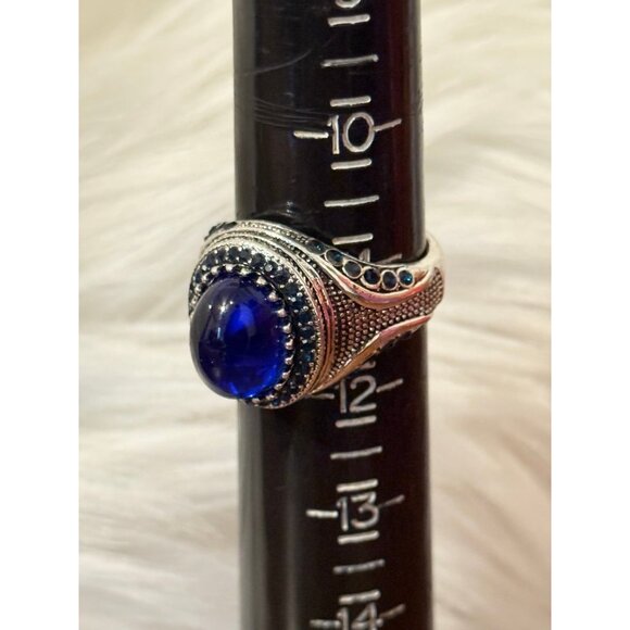 Oval Shaped Blue Stone Ring - Picture 8 of 8